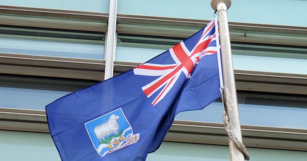 webnexttech | After Cameron-Milei meeting, “Falkland Islanders' right to self-determination remains unchanged” — MercoPress