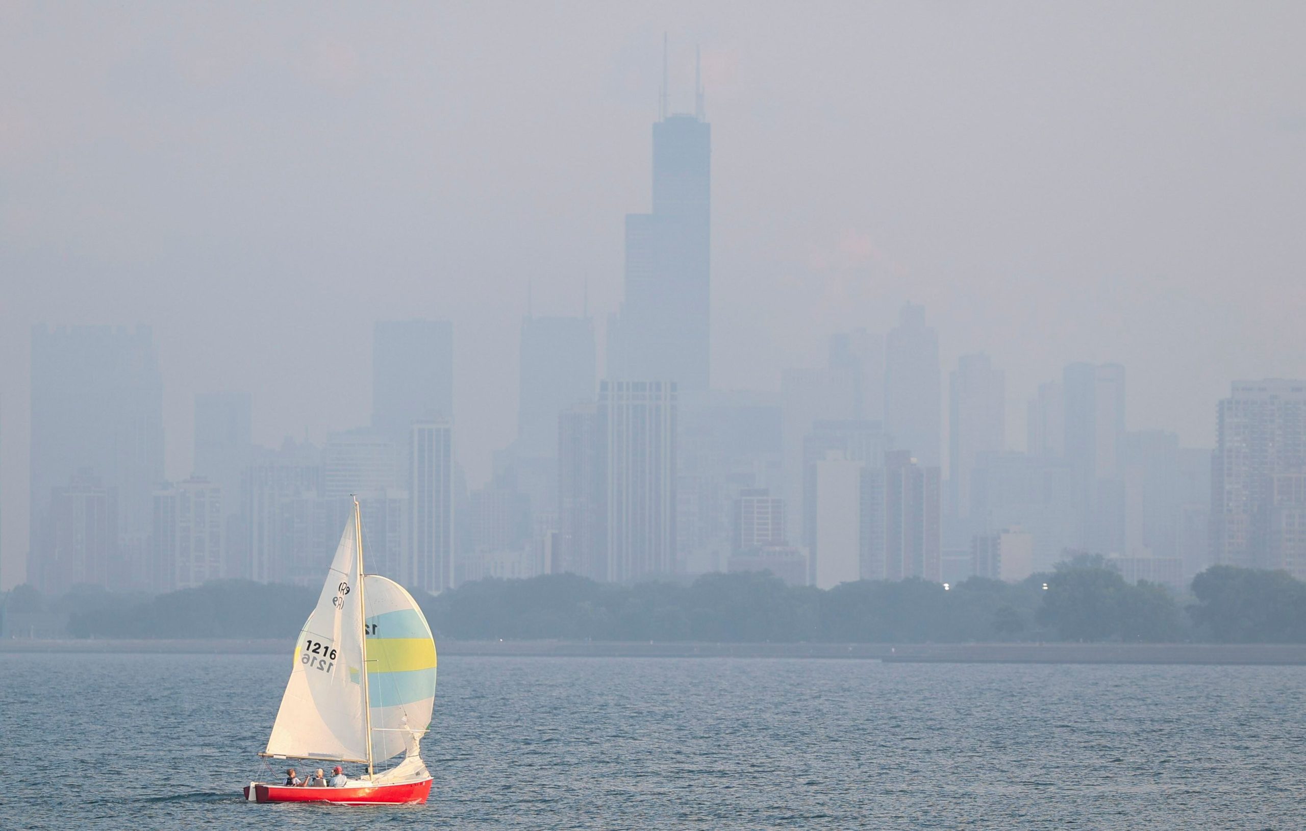 webnexttech | Can AC protect against wildfire smoke? How Chicagoans can stay safe from bad air while indoors.